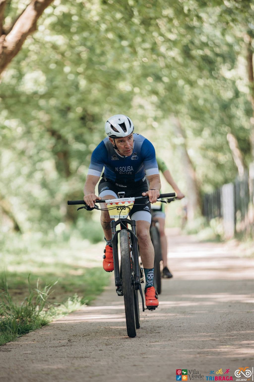Atleta com o dorsal 206