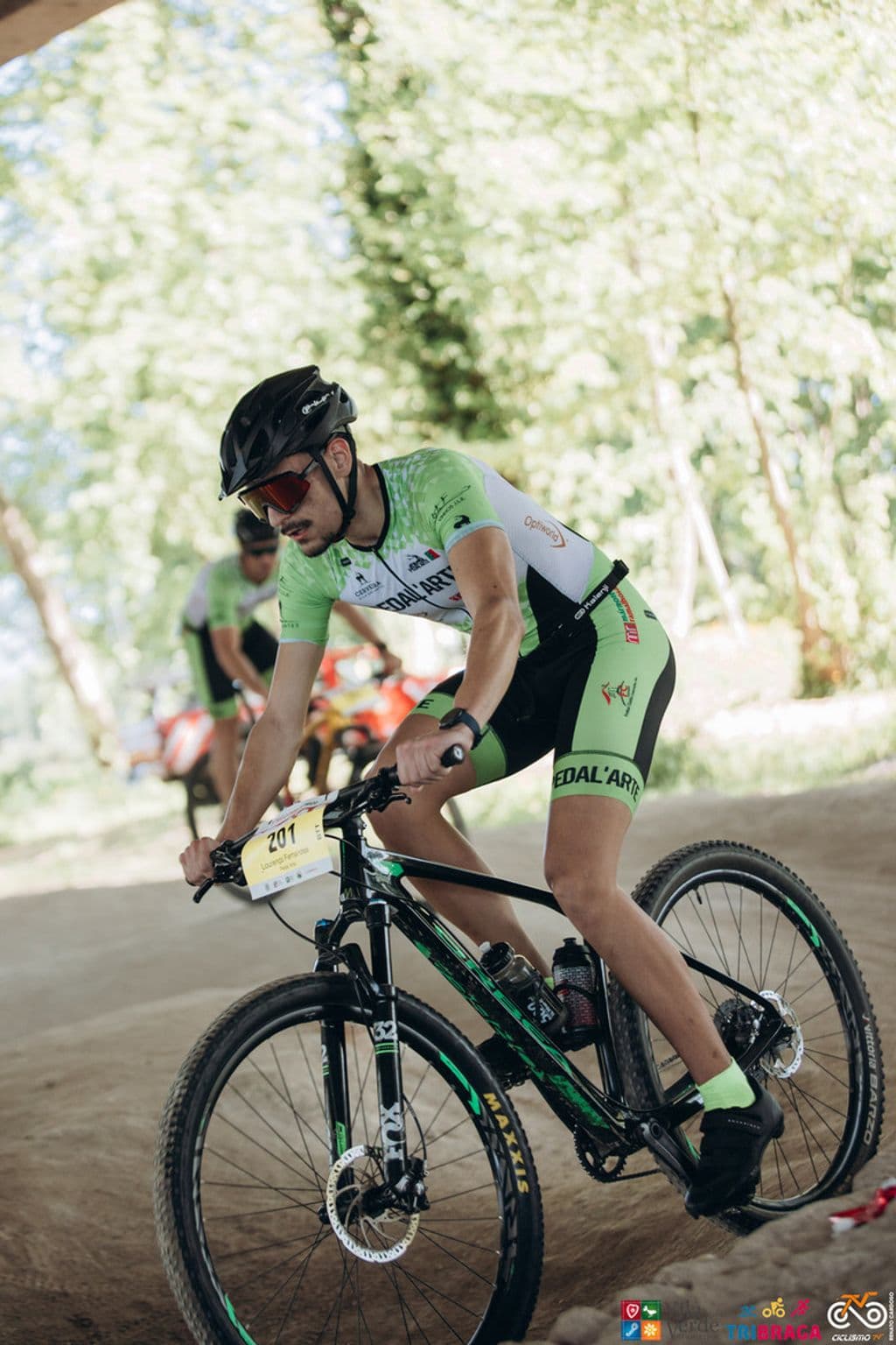 Atleta com o dorsal 201