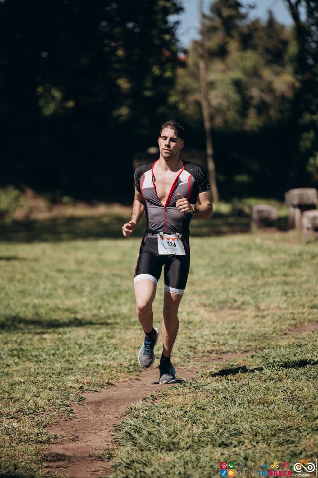 Atleta com o dorsal 126