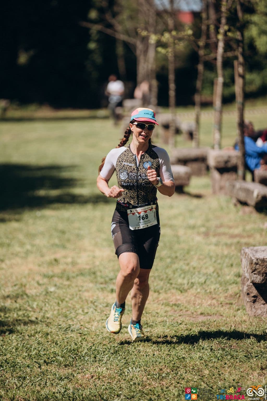 Atleta com o dorsal 168