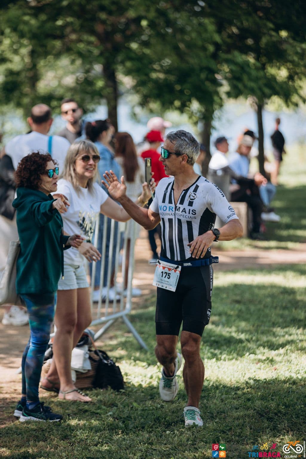 Atleta com o dorsal 175