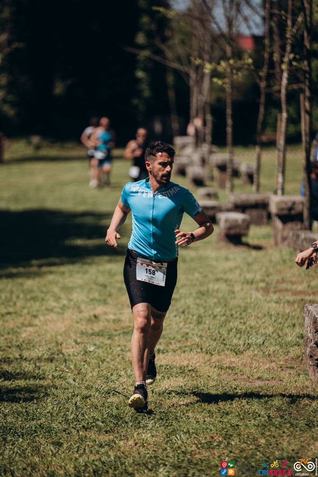 Atleta com o dorsal 158