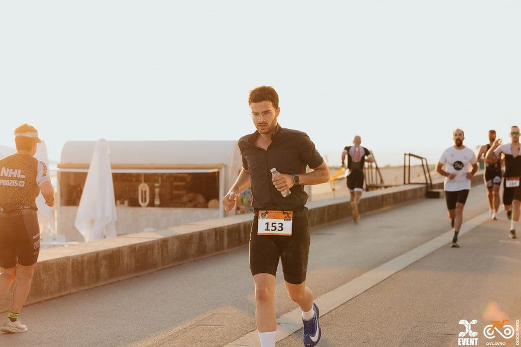 Atleta com o dorsal 153