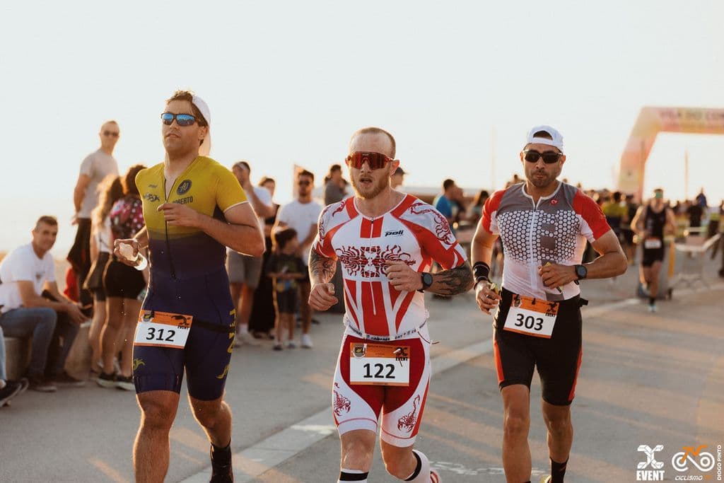 Atleta com o dorsal 303