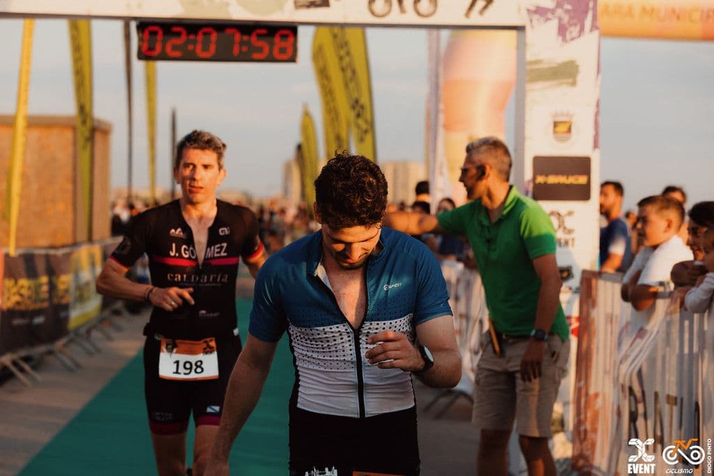 Atleta com o dorsal 198