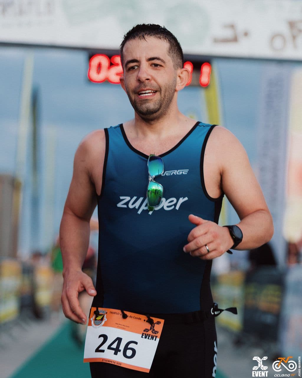 Atleta com o dorsal 246