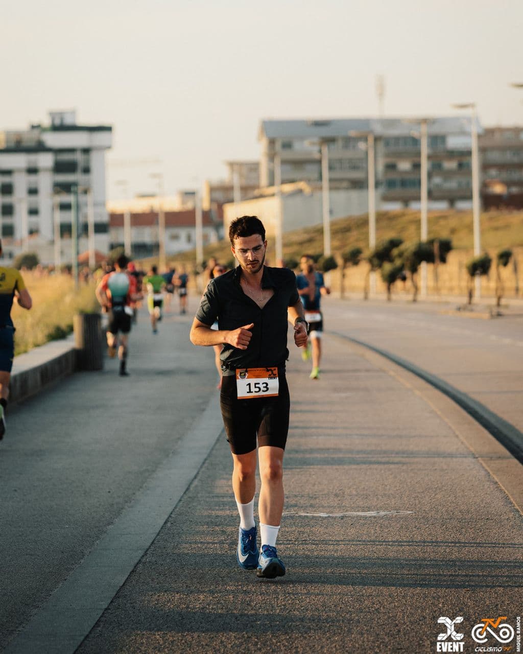 Atleta com o dorsal 153