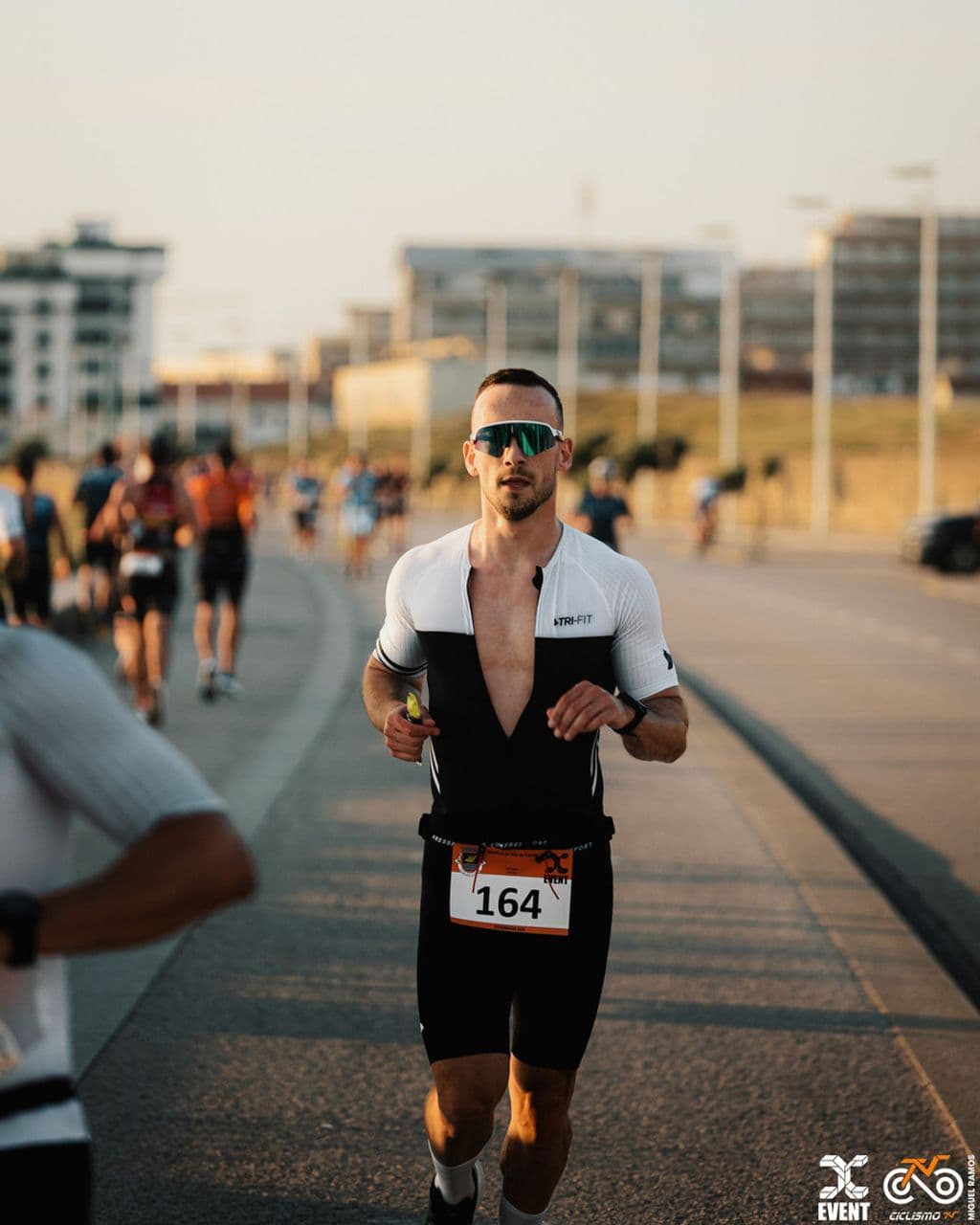 Atleta com o dorsal 164