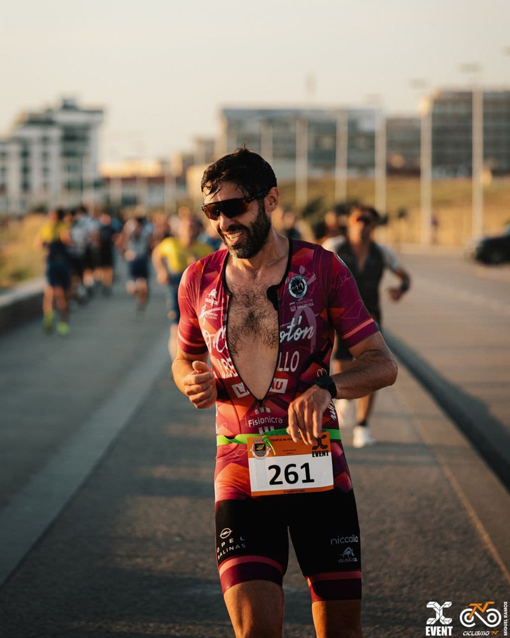 Atleta com o dorsal 261