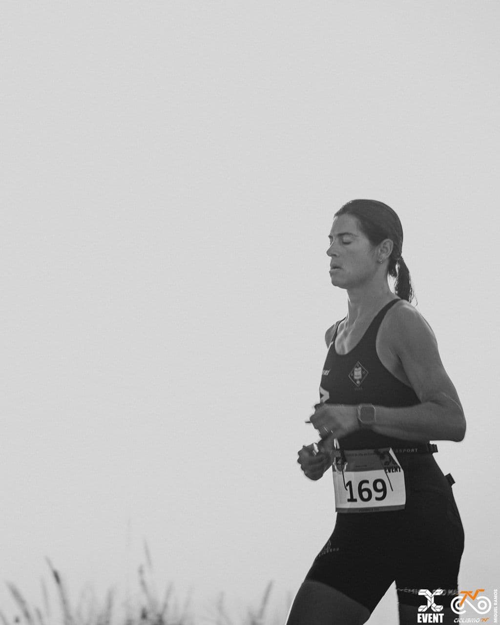 Atleta com o dorsal 169