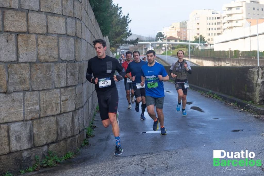 Atleta com o dorsal 275