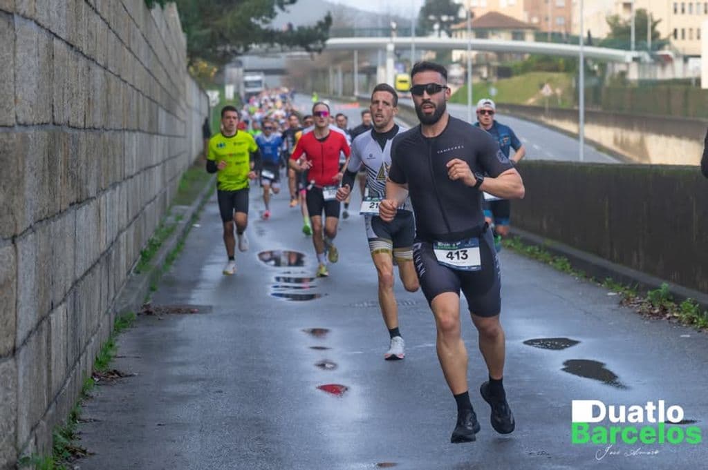 Atleta com o dorsal 413