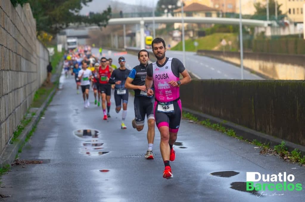 Atleta com o dorsal 145