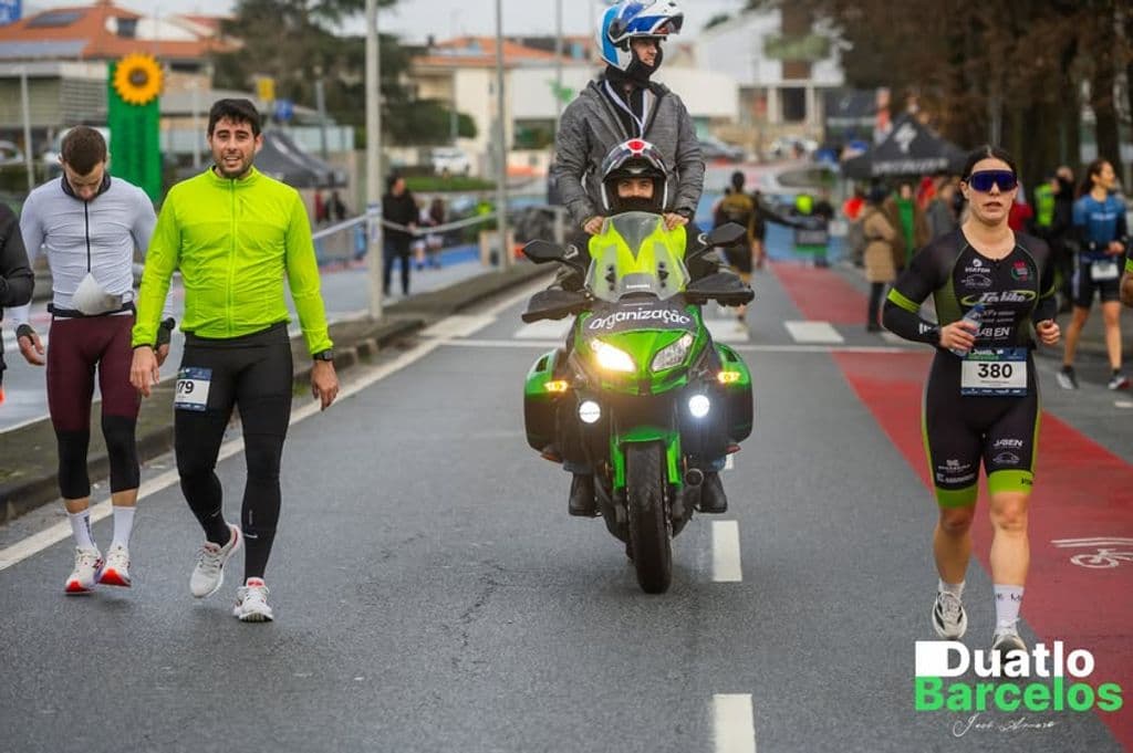 Atleta com o dorsal 380