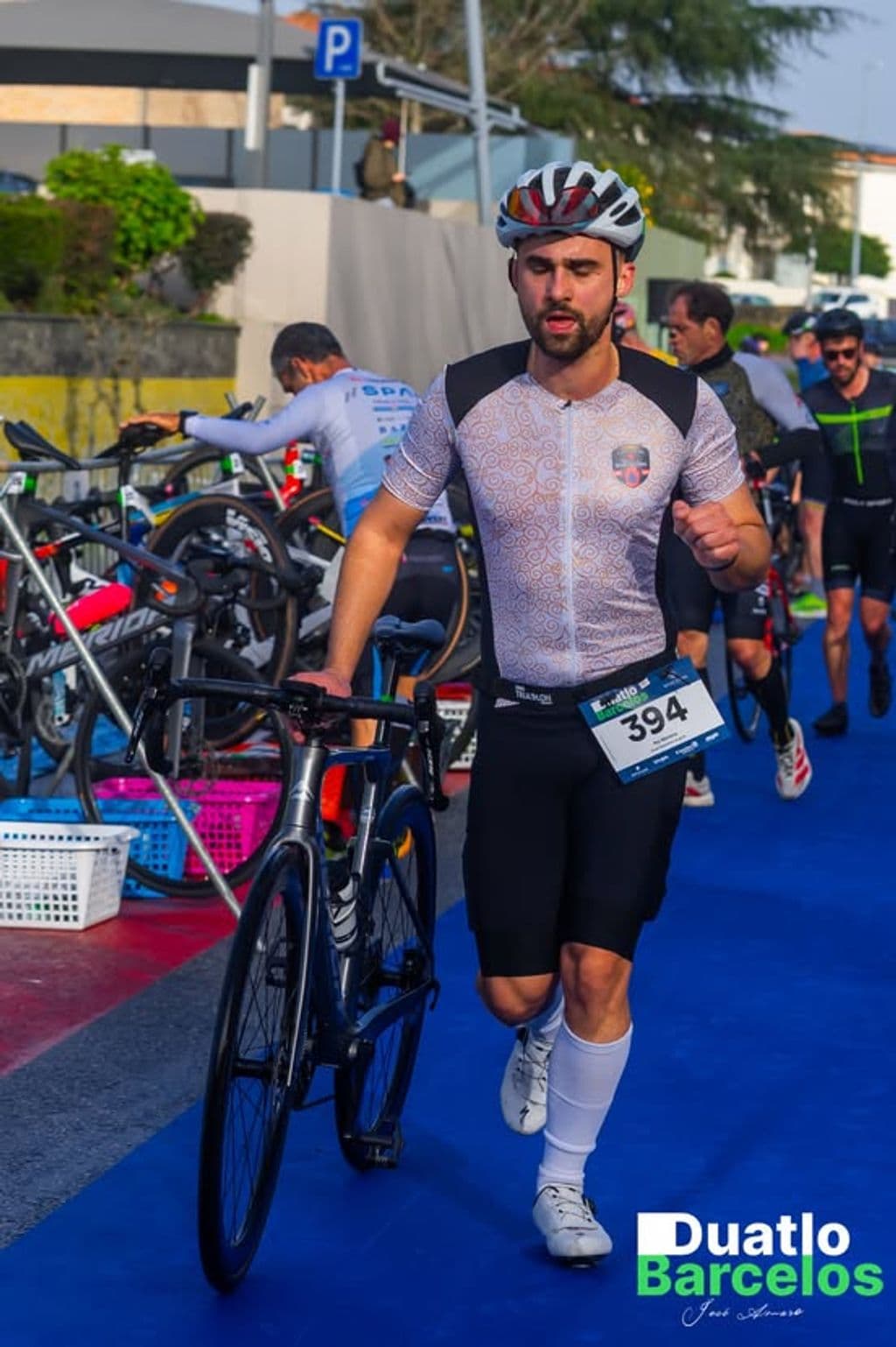 Atleta com o dorsal 394