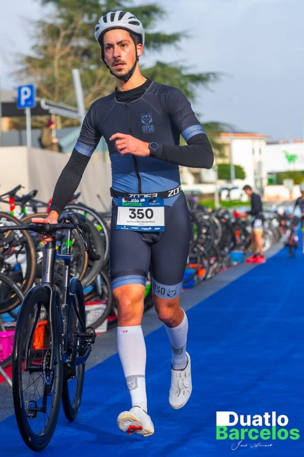 Atleta com o dorsal 350