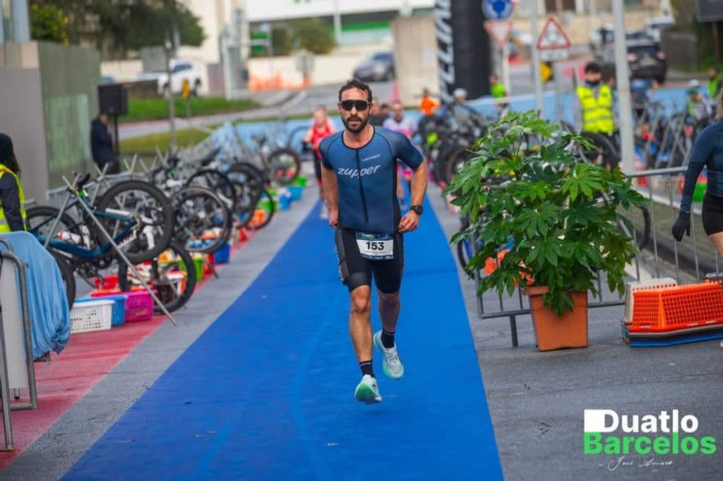 Atleta com o dorsal 153