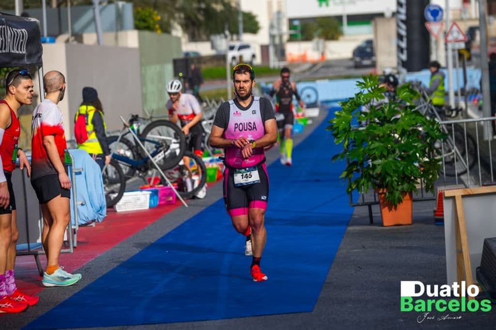 Atleta com o dorsal 145