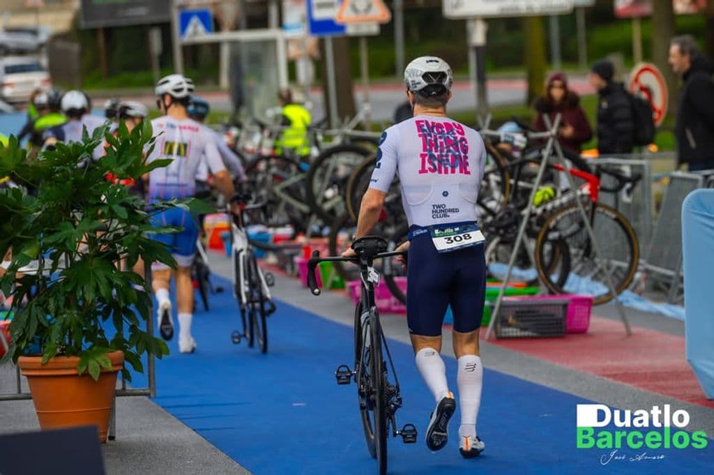 Atleta com o dorsal 308