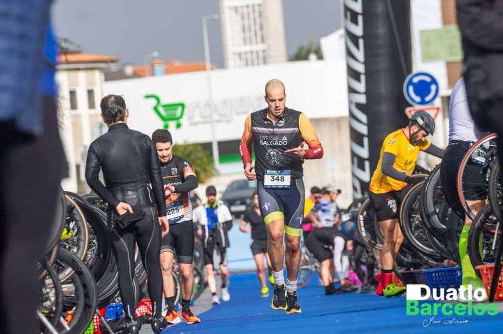 Atleta com o dorsal 348