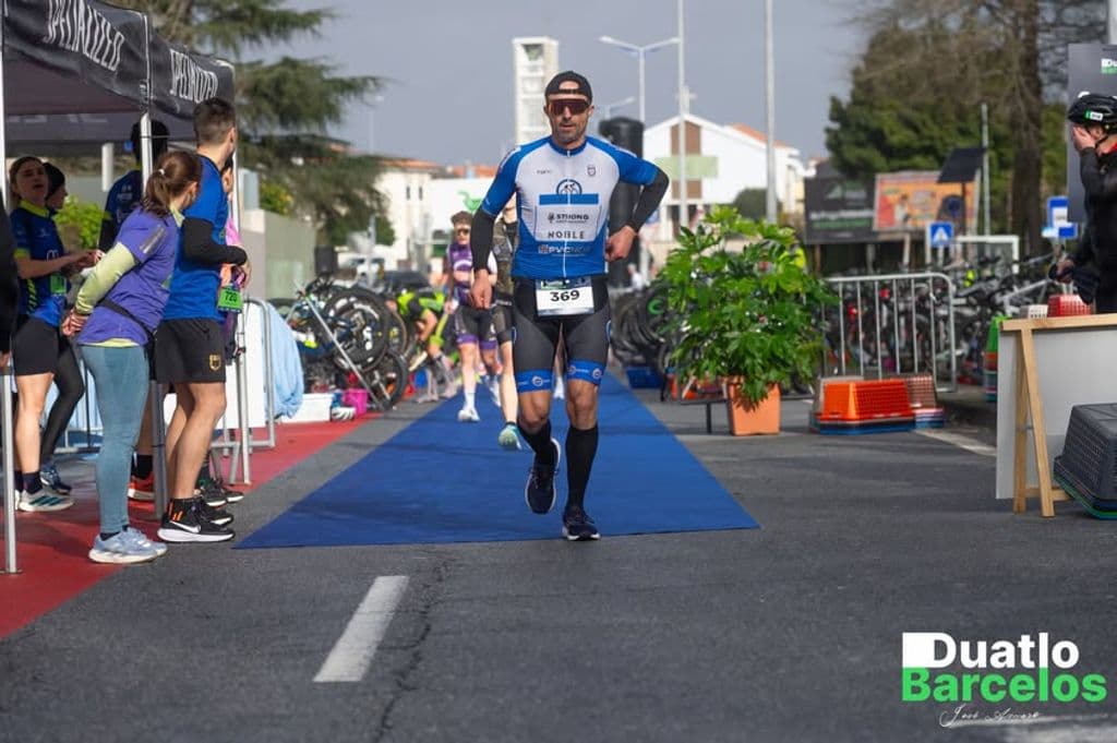 Atleta com o dorsal 369