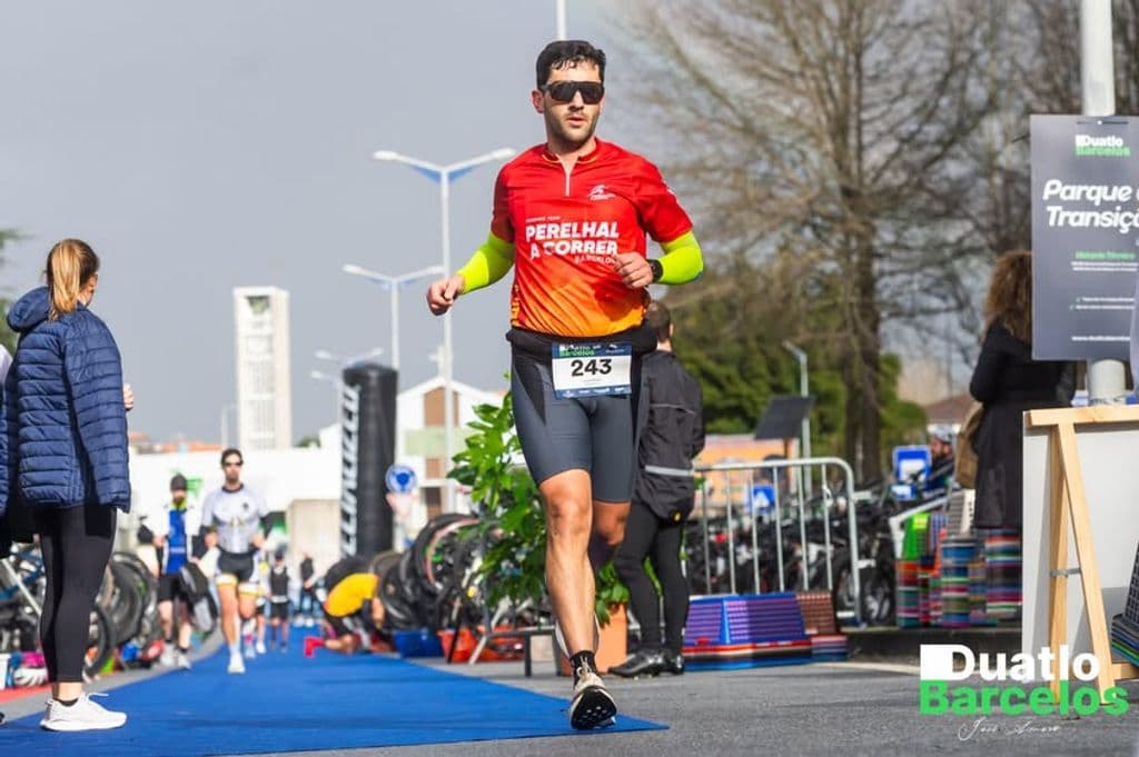 Atleta com o dorsal 243