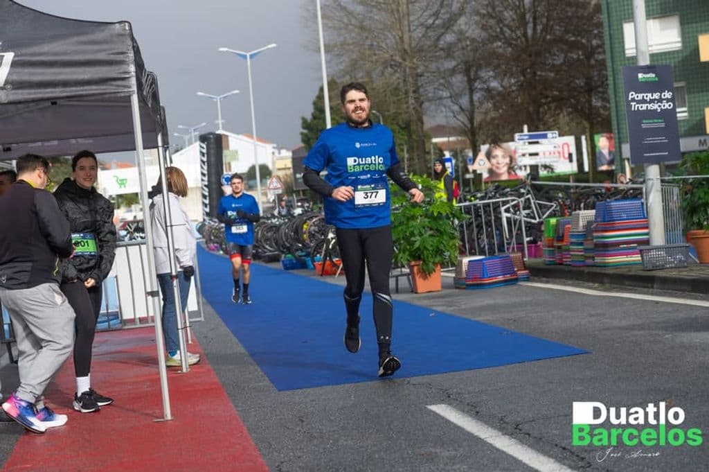 Atleta com o dorsal 377