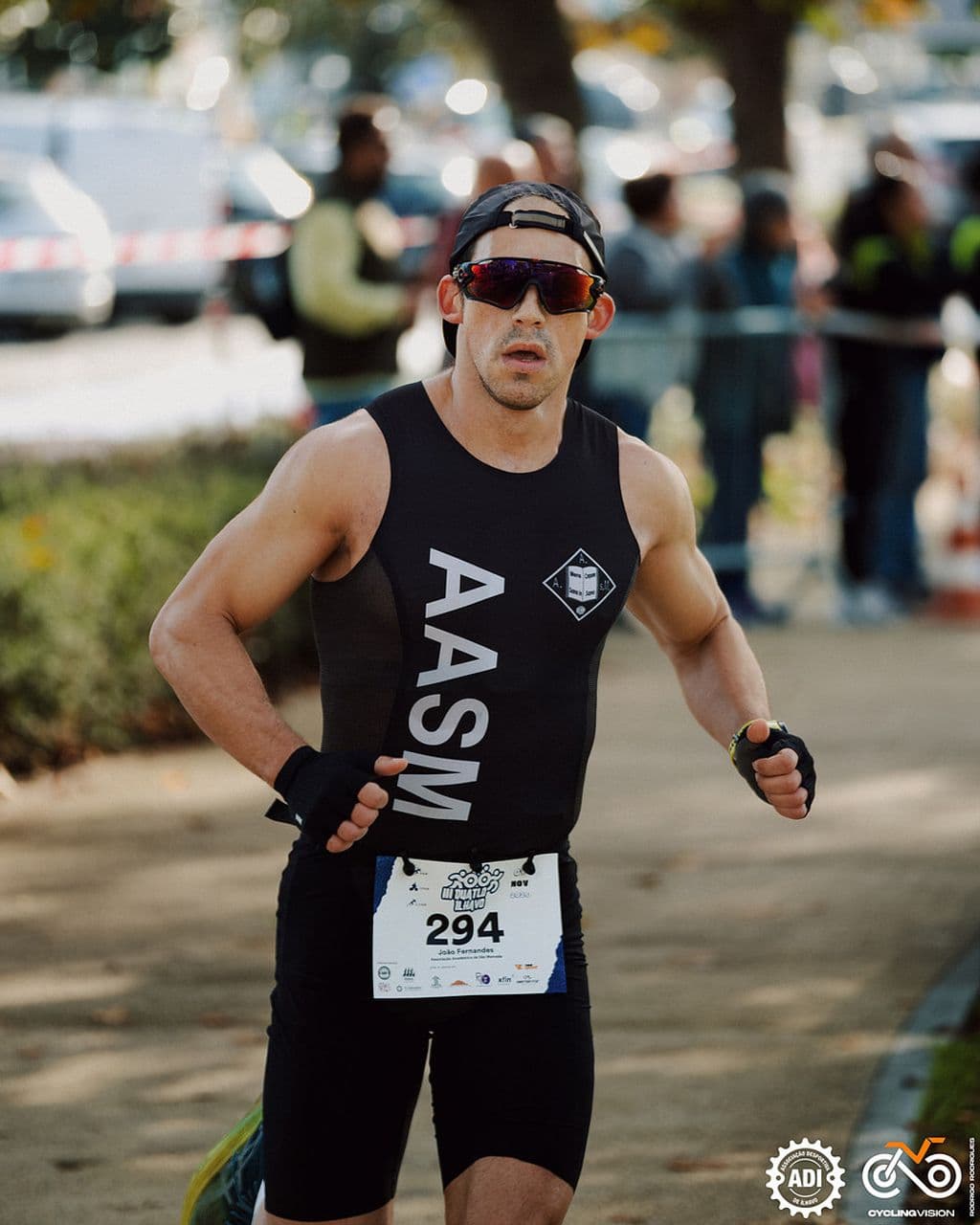 Atleta com o dorsal 294