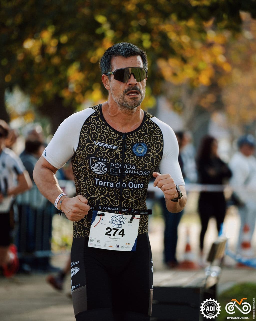 Atleta com o dorsal 274