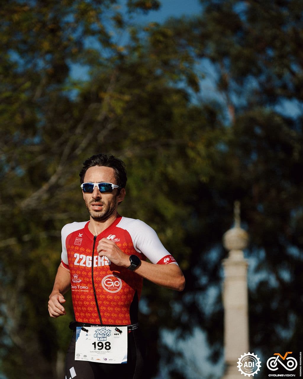 Atleta com o dorsal 198