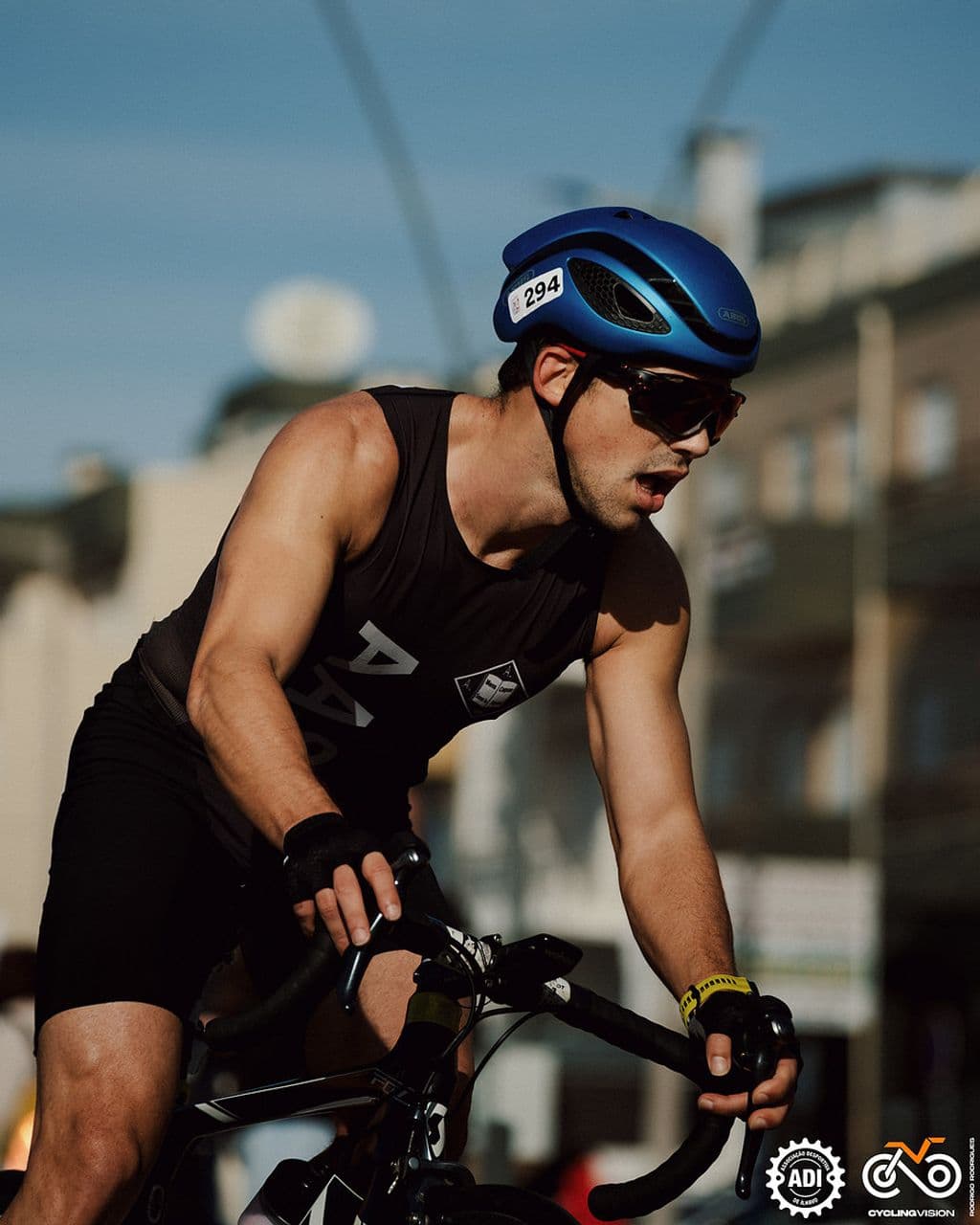 Atleta com o dorsal 294