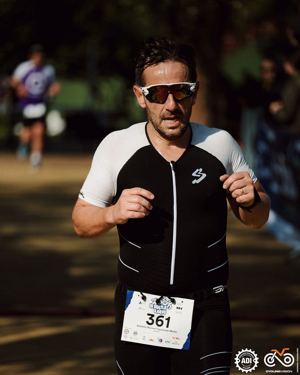 Atleta com o dorsal 361
