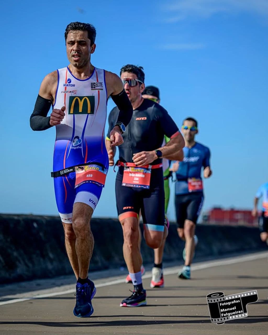 Atleta com o dorsal 533