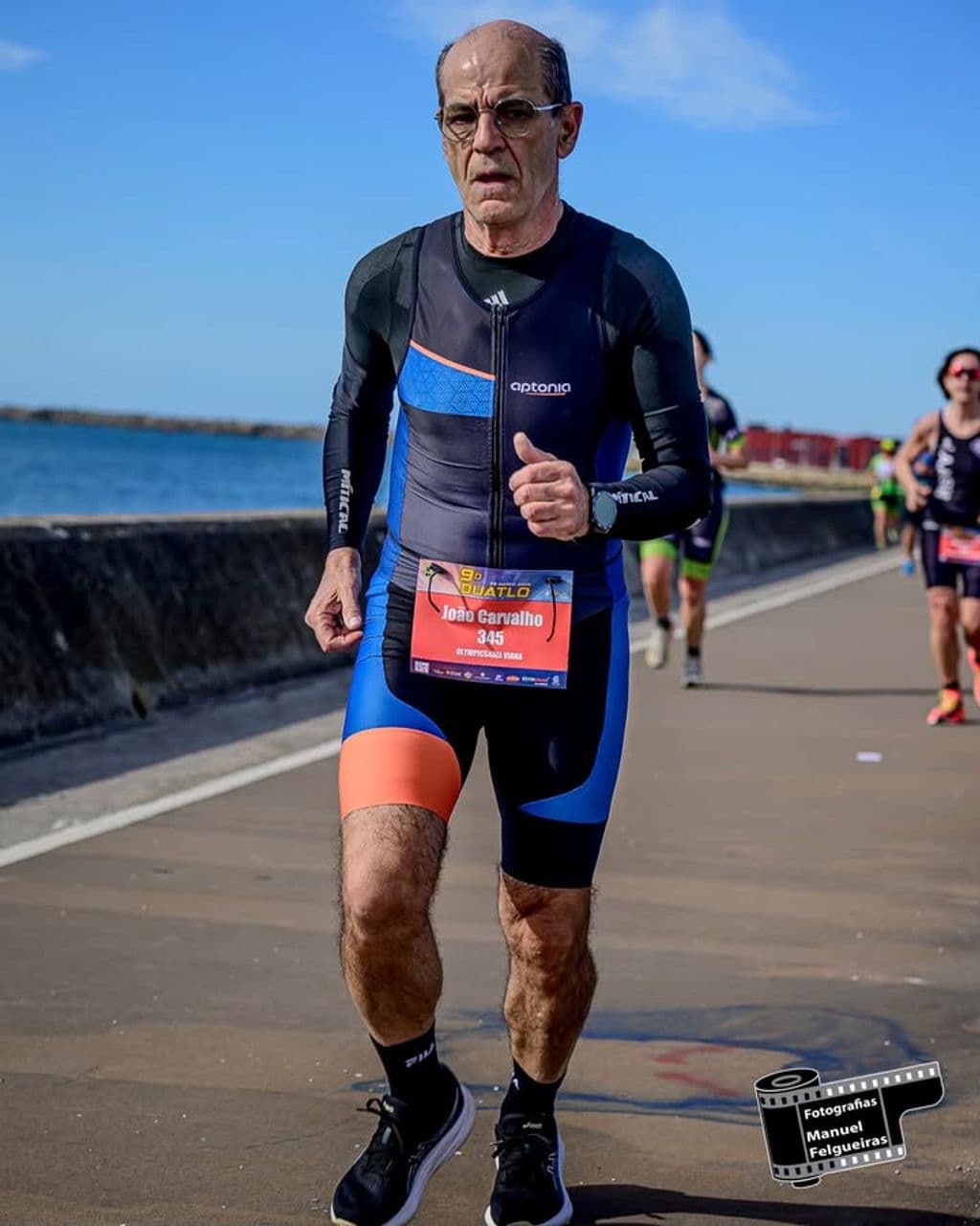 Atleta com o dorsal 345