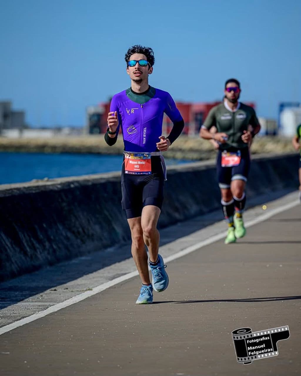 Atleta com o dorsal 445