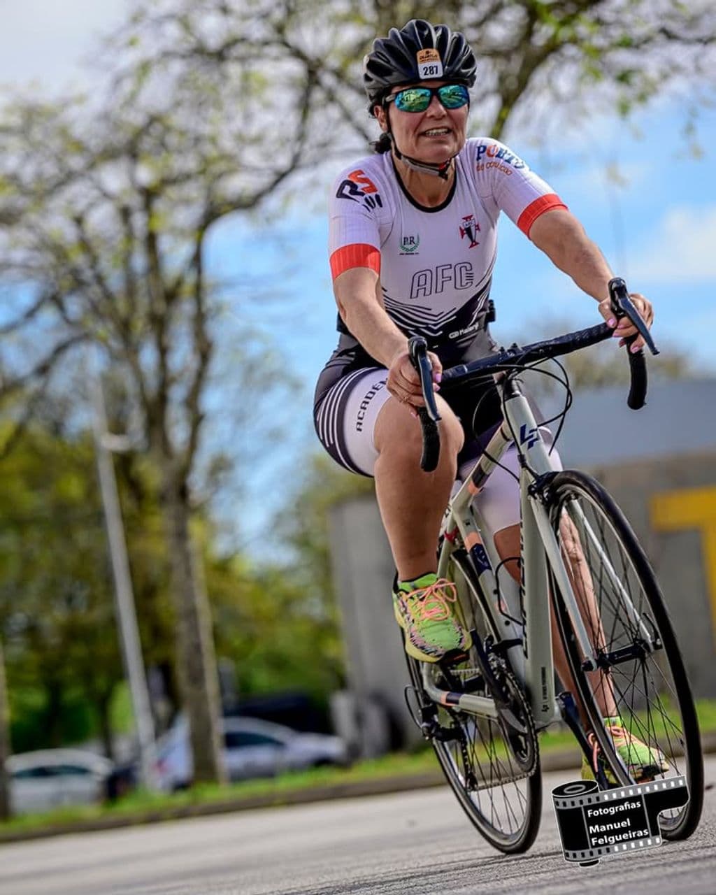 Atleta com o dorsal 287