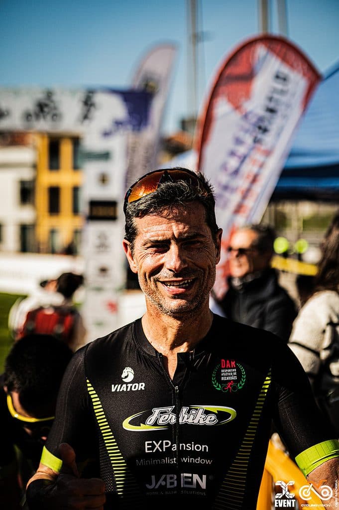 Atleta com o dorsal 410
