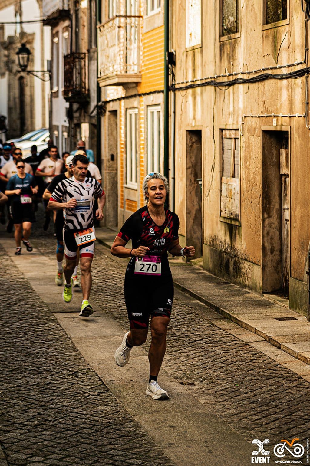 Atleta com o dorsal 270