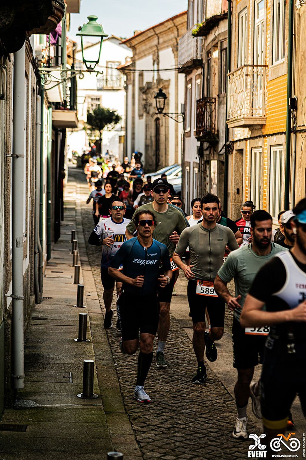 Atleta com o dorsal 165