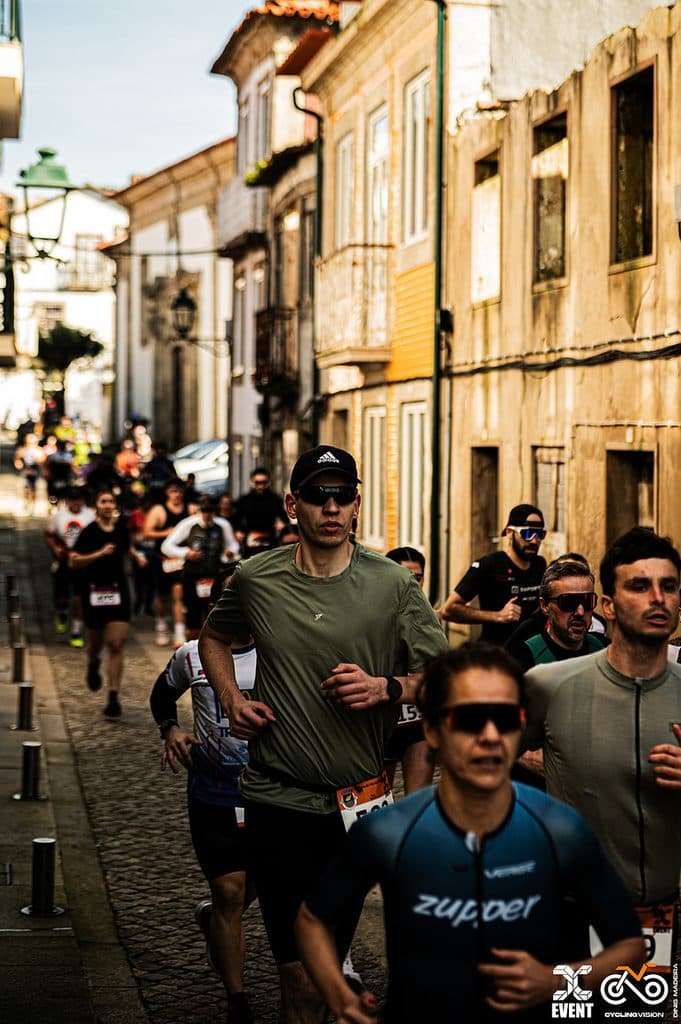 Atleta com o dorsal 165