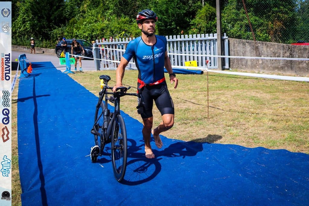 Atleta com o dorsal 333
