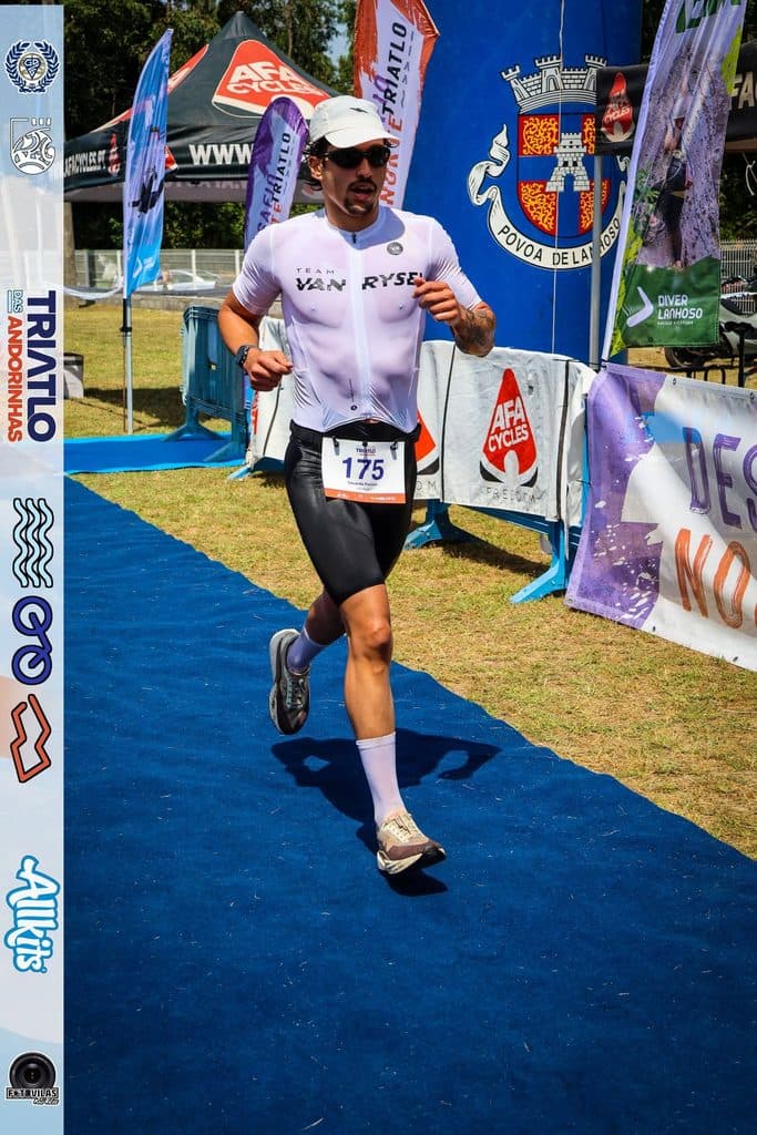 Atleta com o dorsal 175