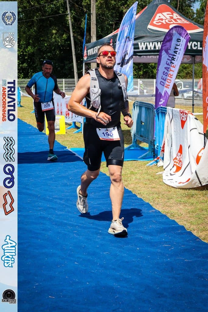 Atleta com o dorsal 196