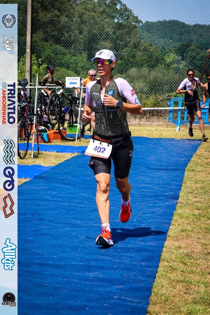 Atleta com o dorsal 402