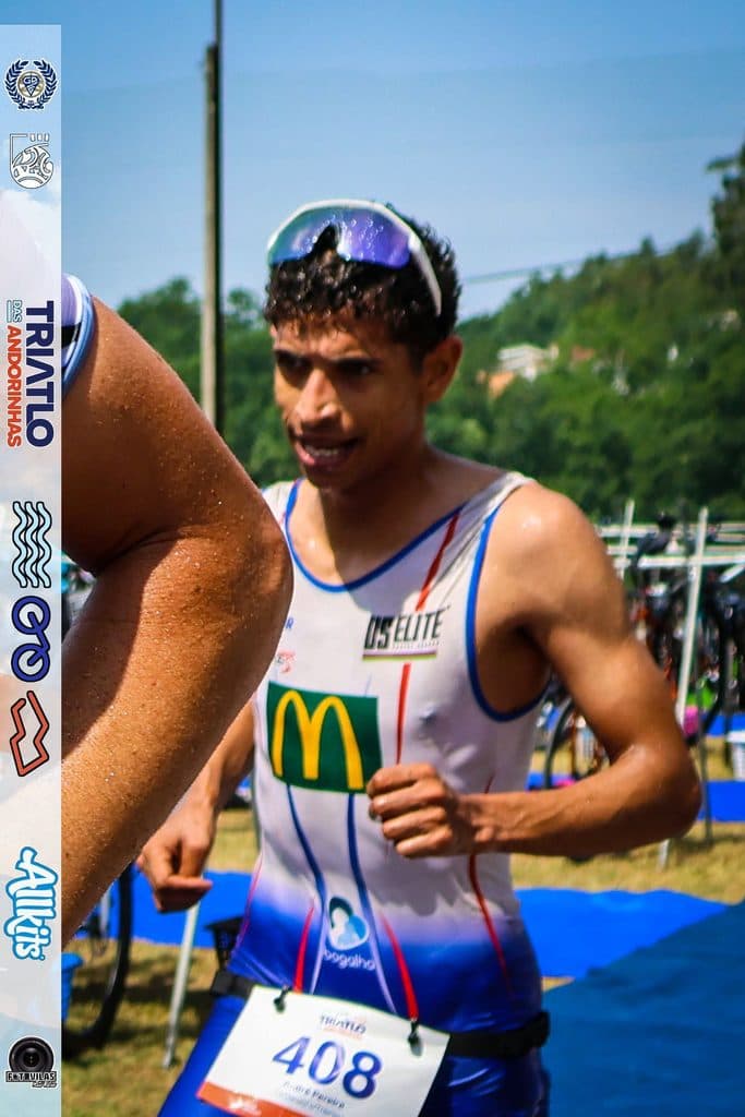 Atleta com o dorsal 408