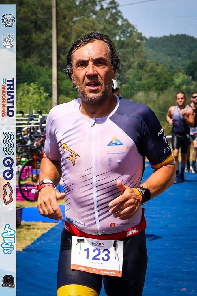 Atleta com o dorsal 123