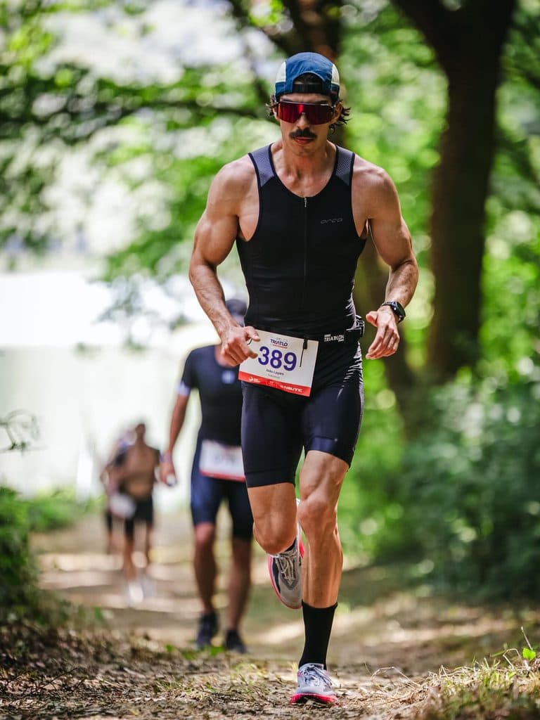 Atleta com o dorsal 389