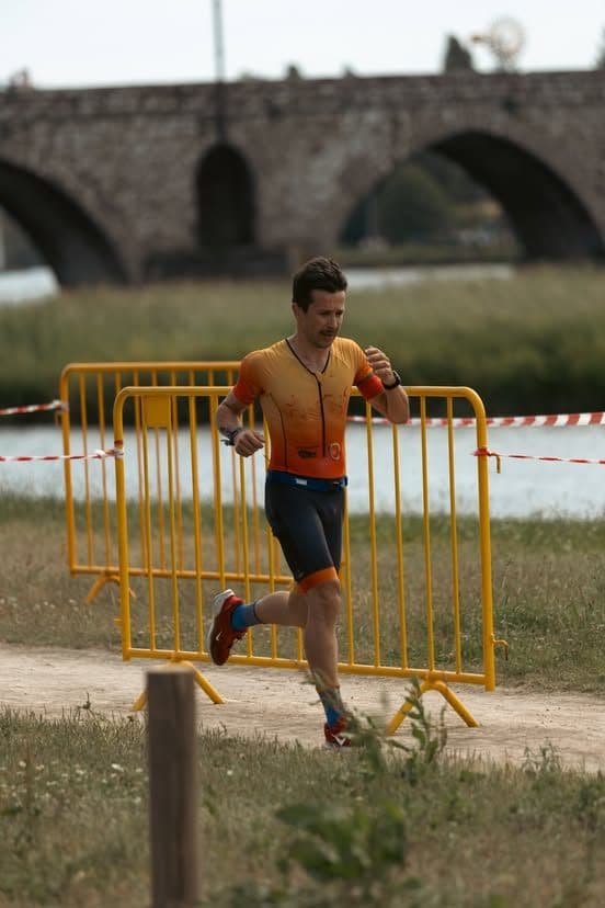 Atleta com o dorsal 162