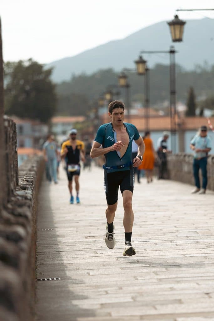 Atleta com o dorsal 156