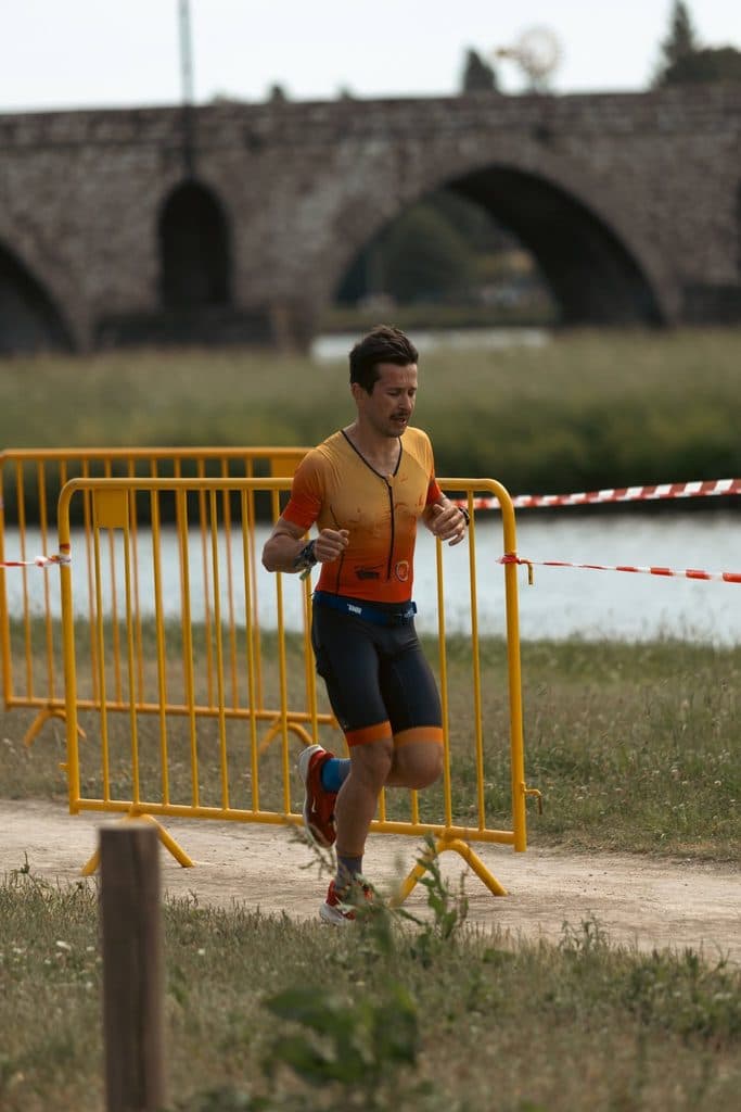Atleta com o dorsal 162